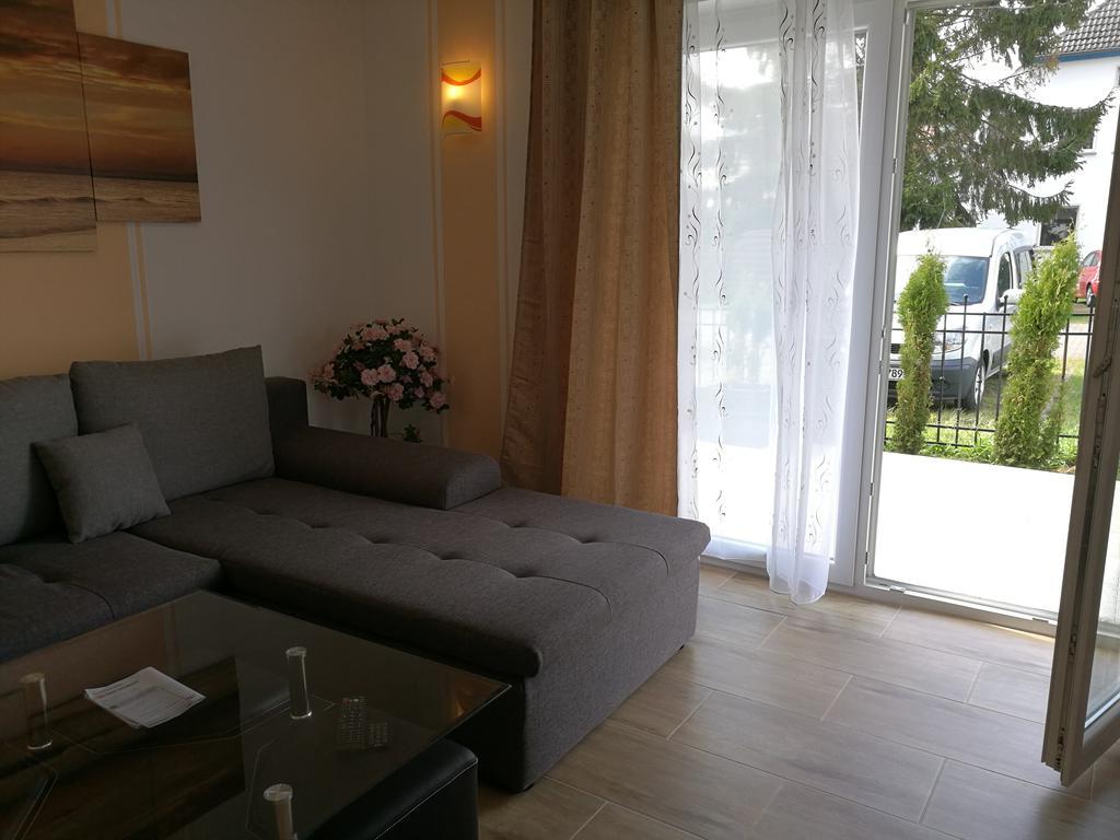 Lucys Haus 1 "Am Peeneblick" 佩讷明德 外观 照片